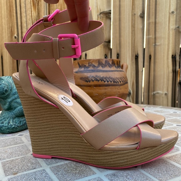 Sbicca Shoes - Sbicca Wedge Sandals
